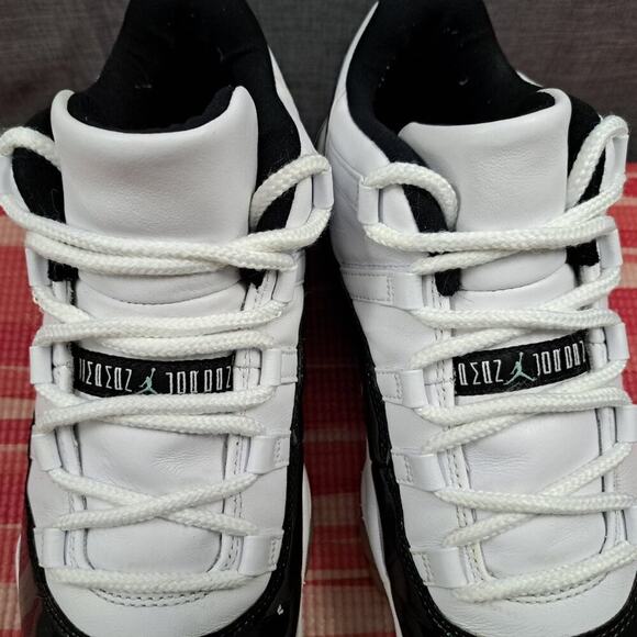 %Nike Air Jordan 11 Retro Low \